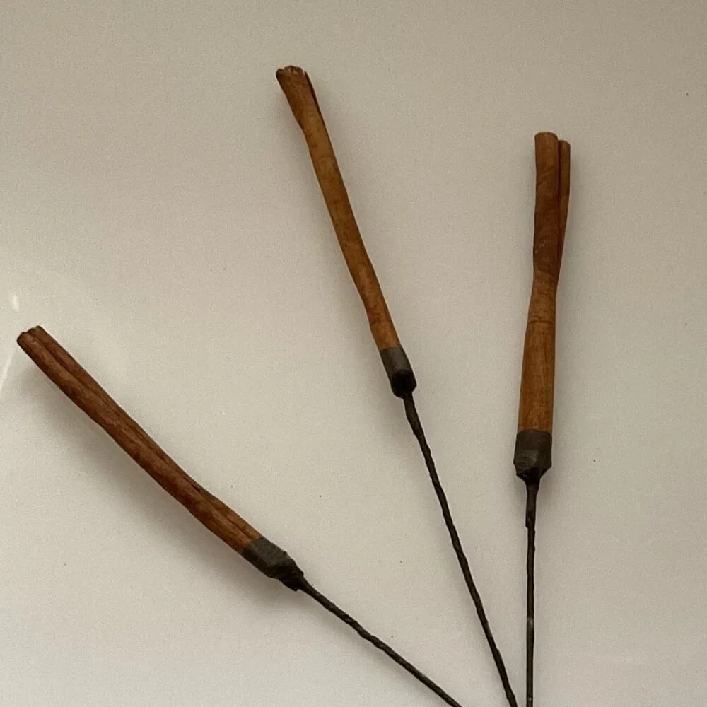 NEW DIY CRAFT BUNDLE WHEAT STALKS FAUX FEATHER GRASS STICK STEMS